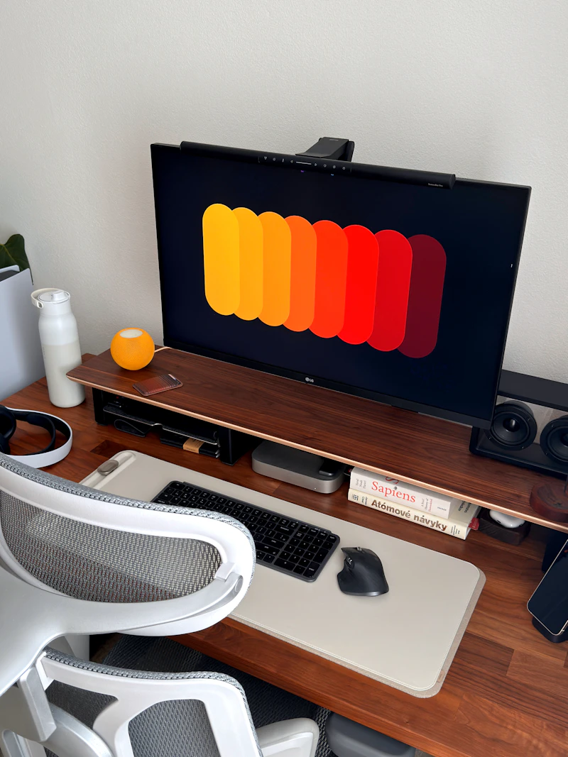Desk & Chair